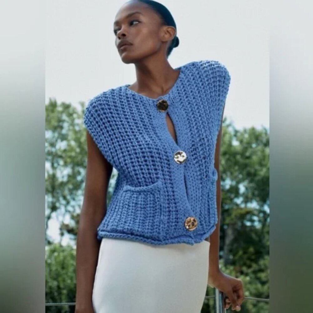 ZARA Chunky Knit Blue Sweater Vest Size Medium